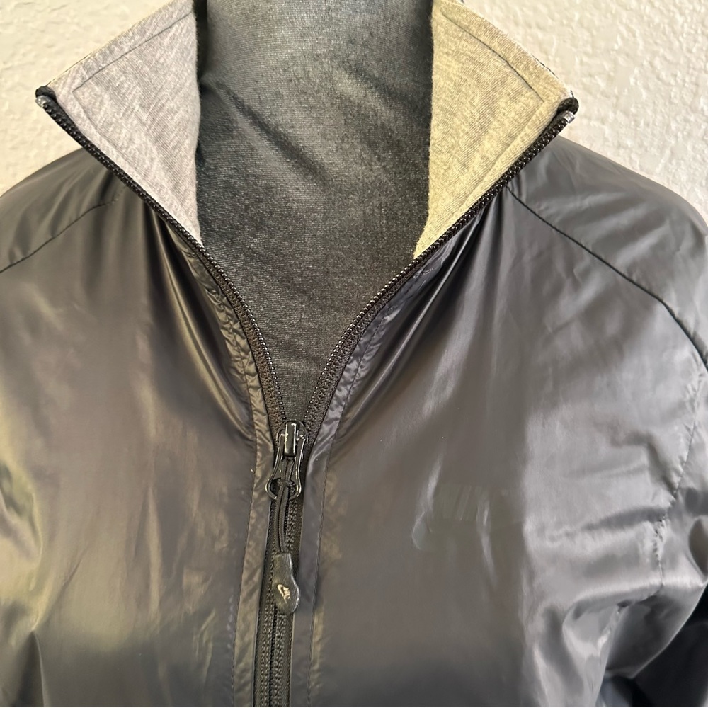 Nike Sportswear Black Full Zip Lightweight Jacket Size M - Picture 3 of 6